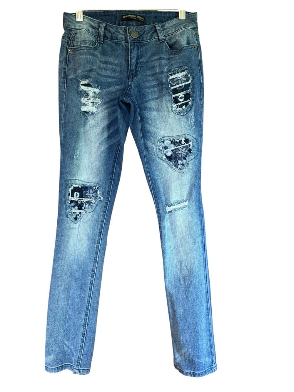 twentyone black by rue21 low rise skinny flex distressed denim jeans